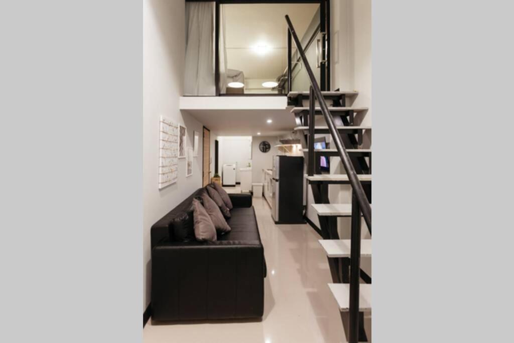 Apartamento S1 Large Duplex Silom 3 Beds, Full Kitchen Wifi Bangkok Exterior foto